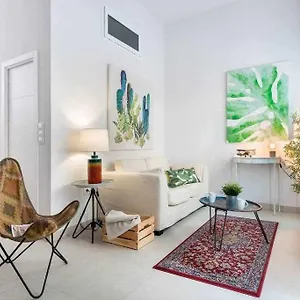 https://monkeys-apartments-pinoloft-luxury.es-andalucia.com