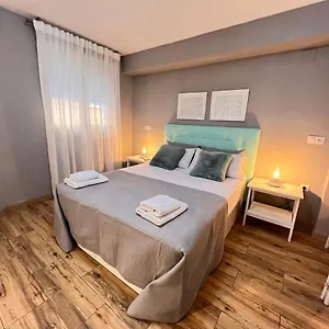 https://la-casita-de-mrmoles.1costadelsol.com
